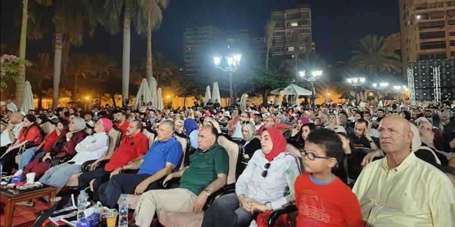 غضب الجماهير بتعادل مصر مع الأرجنتين في نادي جزيرة الورد بالمنصورة (صور) - المدينة برس