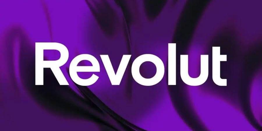 بطاقة مصرفية تضيء أثناء الدفع.. Revolut تطلق أول بطاقة LED بالتعاون مع Mastercard - بوابة المدينة برس