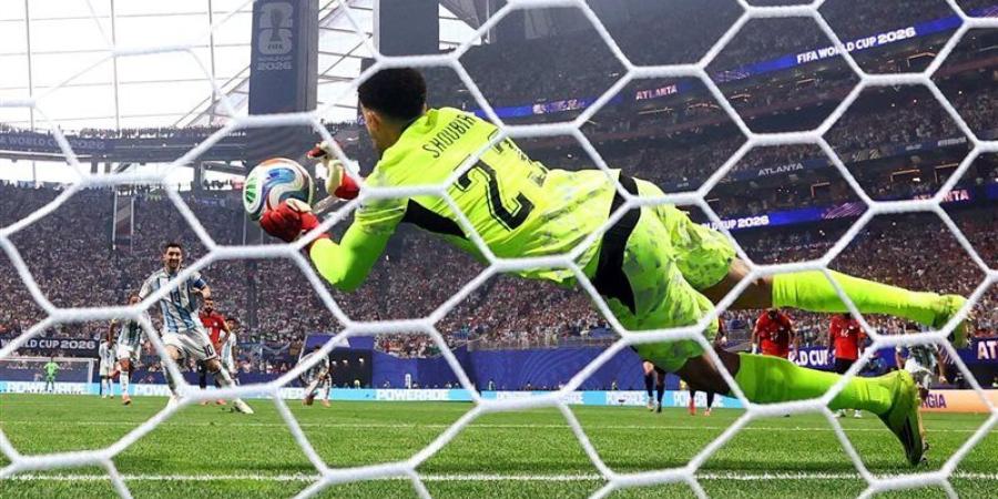 الكاف يتغنى بتألق مصطفى شوبير في كأس العالم - المدينة برس