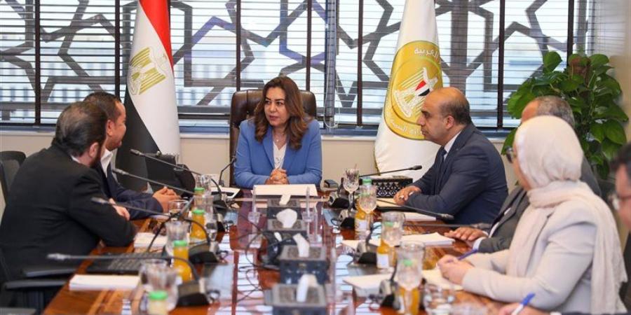 منال عوض: إنشاء شبكة قومية لجمع الأدوية منتهية الصلاحية - المدينة برس