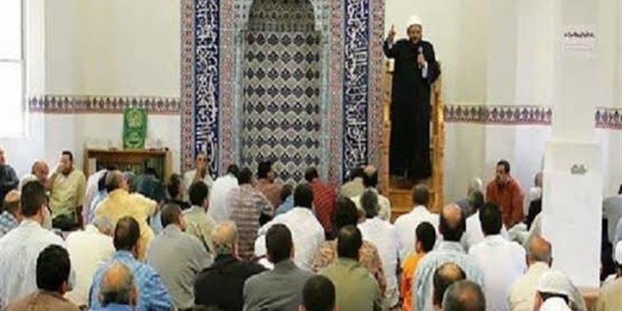 هل الصلاة خلف إمام يدخن السجائر باطلة؟ دار الإفتاء توضح - المدينة برس