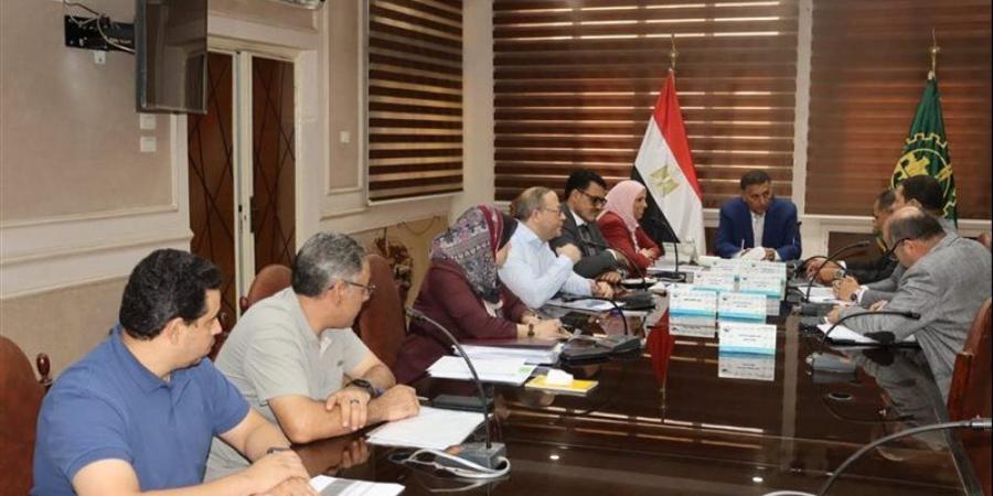 محافظ القليوبية يتابع الموقف التنفيذي لمشروعات مياه الشرب والصرف الصحي - المدينة برس