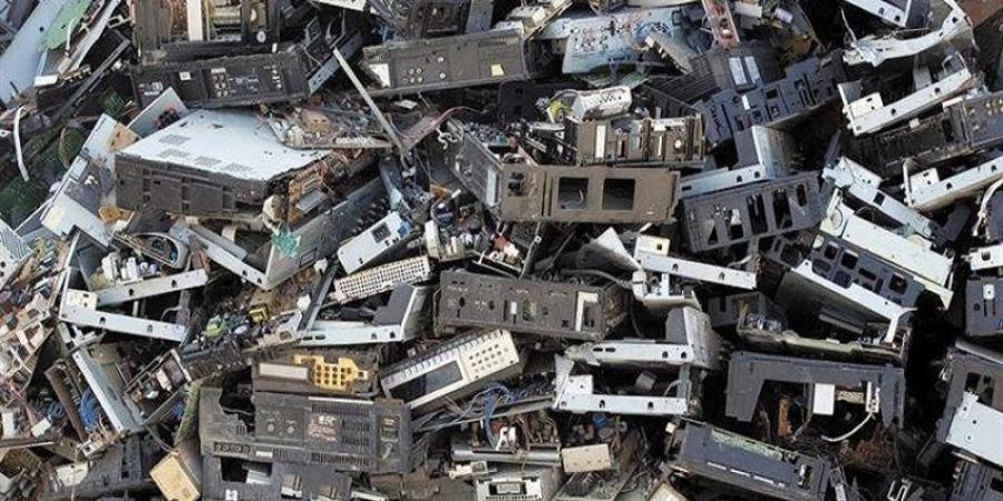 اللابتوب بـ 100 جنيه، أسعار الخردة الإلكترونية بسوق المستعمل اليوم الخميس - المدينة برس