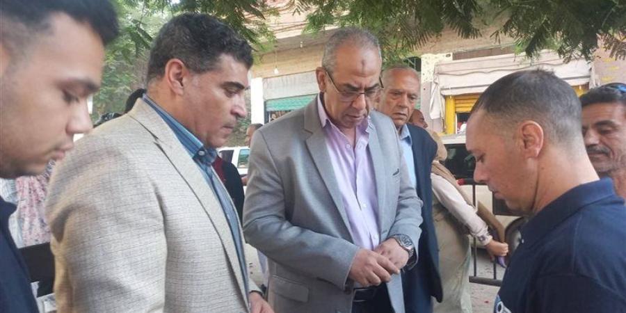 مدير تعليم القليوبية يتابع انتظام سير امتحانات الثانوية العامة بلجان كفر شكر - المدينة برس