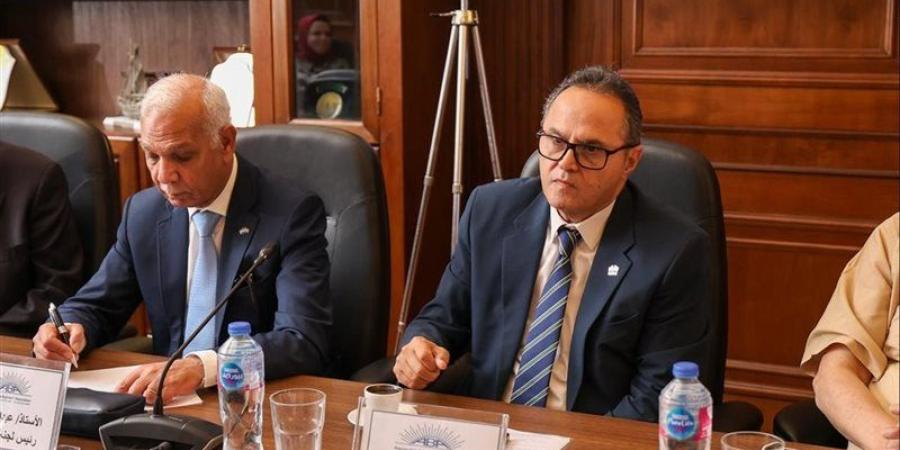 "رجال أعمال إسكندرية" و"الرقابة على الصادرات" تبحثان تطوير منظومة التجارة الخارجية وتعزيز تنافسية الاقتصاد - المدينة برس