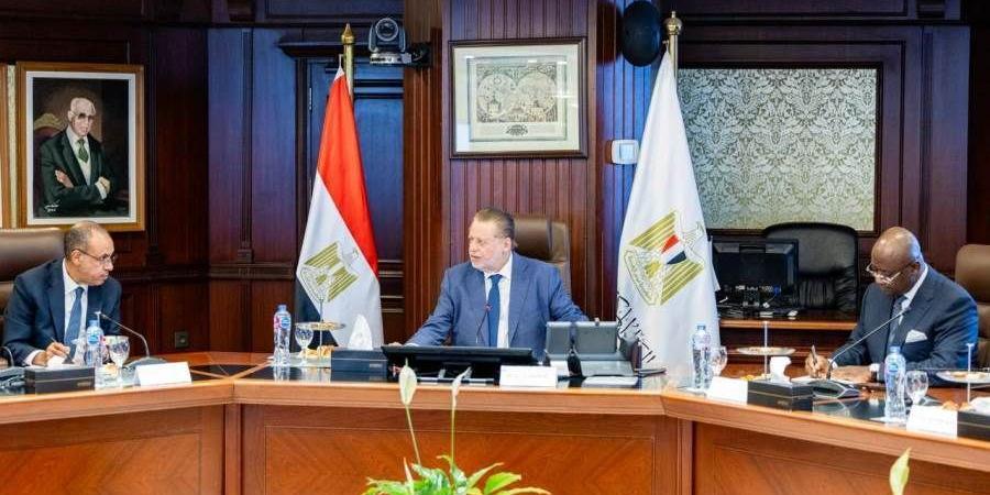 محافظ البنك المركزي يُشارك في اجتماع ثلاثي مع وزير الخارجية ورئيس البنك الإفريقي للتصدير والاستيراد - بوابة المدينة برس