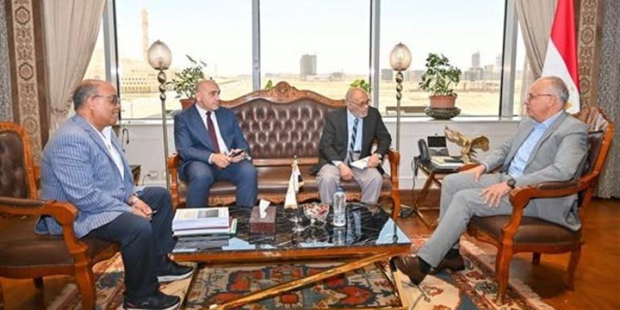وزير الري يوجه بإعداد دليل استرشادي لتشغيل القناطر وإدارة الأزمات في حالة الطوارئ - المدينة برس