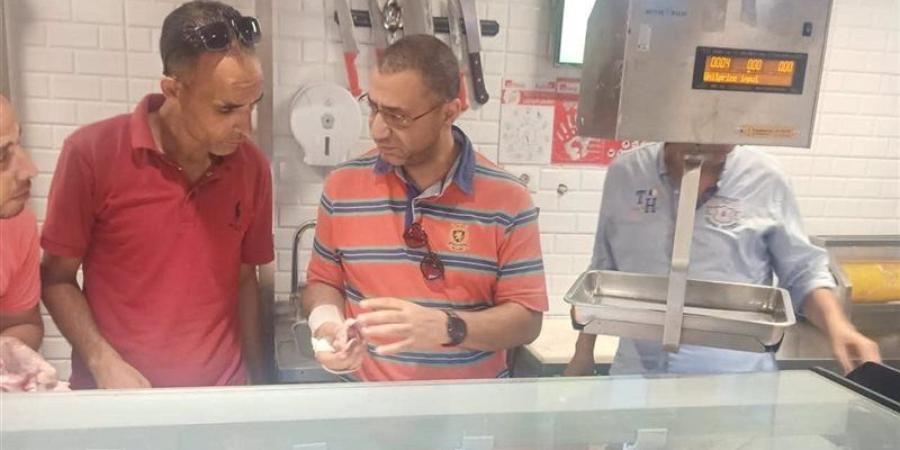 في حملة رقابية بالمنيا، ضبط 463.5 كيلو لحوم ومنتجات غذائية غير صالحة - المدينة برس