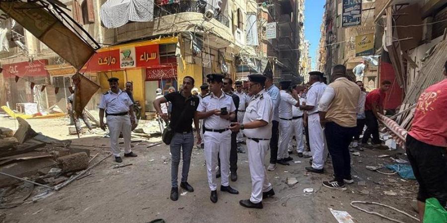 بعد حريق 4 محلات، حملة لإزالة الإشغالات بمنطقة الفلكي في الإسكندرية - المدينة برس