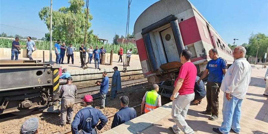 السكك الحديدية تدفع بمهندسين لمعاينة موقع حادث قطار محلة روح بالغربية - المدينة برس