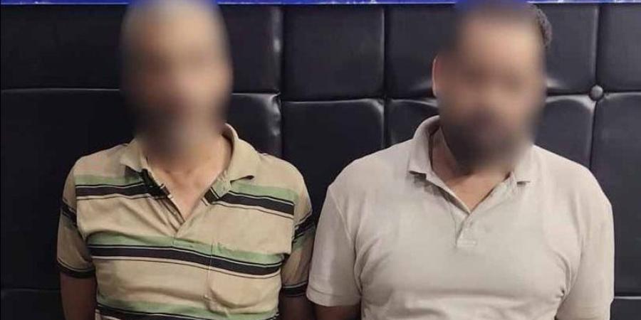 أخبار الحوادث اليوم: فيديوهات مخلة وعلاقة غير شرعية كشفت المستور فى جريمة بنى سويف.. ضبط القائمين على صفحة مخدرات وهمية بالإسكندرية..أحكام رادعة فى قضية رشوة صرف مستلزمات طبية - المدينة برس
