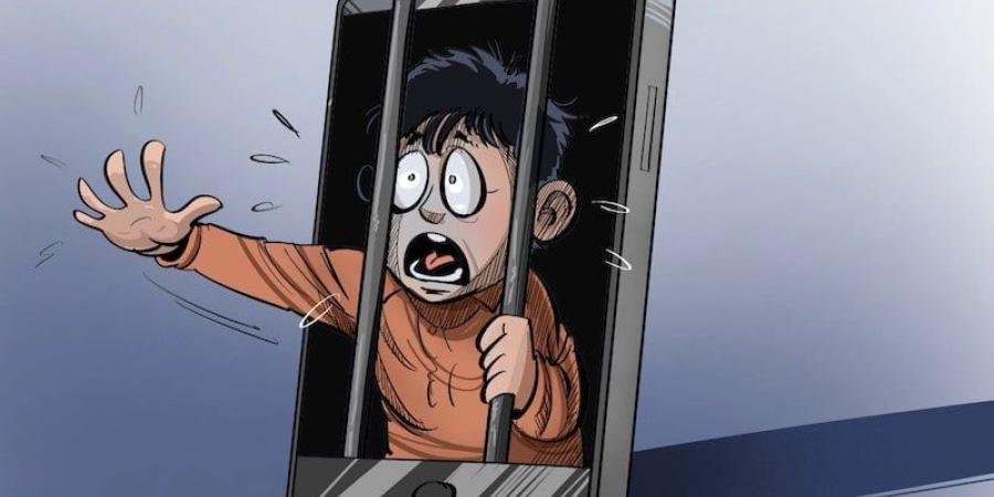 الشاشات في العطلة الصيفية.. متعة الترفيه تتحول إلى فخ للإدمان الرقمي - بوابة المدينة برس