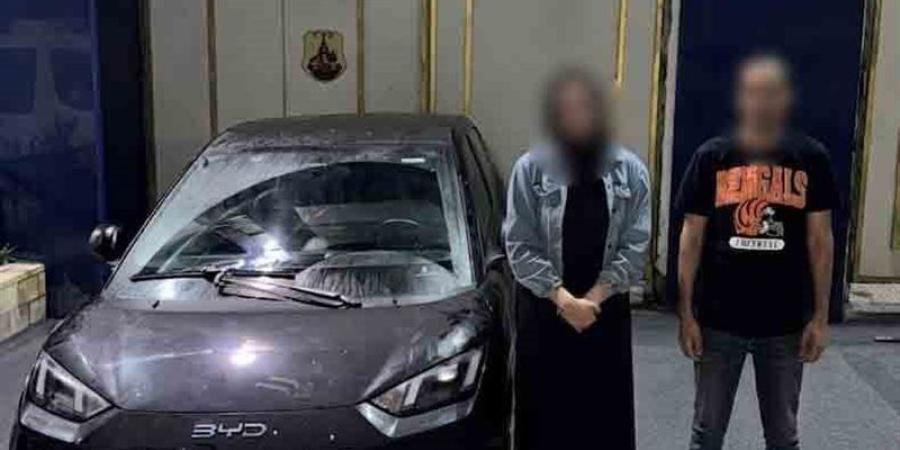 الأمن يضبط سمسارا وفتاة ارتكبا أفعالا خادشة للحياء داخل سيارة بالإسكندرية - المدينة برس