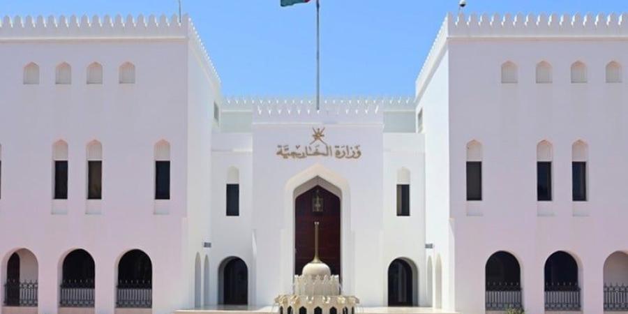 سلطنة عمان تستدعي السفير الإيراني - بوابة المدينة برس