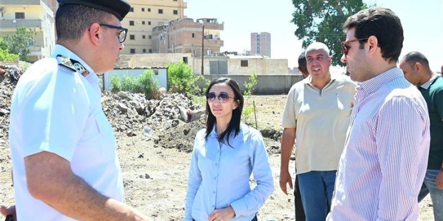محافظ البحيرة تتفقد الأعمال الجارية بمجمع مواقف إيتاي البارود الجديد - المدينة برس