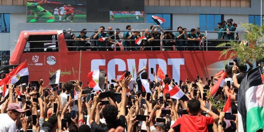 بسبب مباراة مصر والأرجنتين، دعوى قضائية تطالب بمنع رئيس الفيفا والحكم الفرنسي من دخول البلاد - المدينة برس