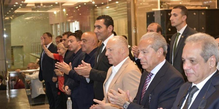 وزير الشباب والرياضة يشهد حفل تكريم المنتخب الوطني بإستاد القاهرة بعد إنجاز كأس العالم - المدينة برس