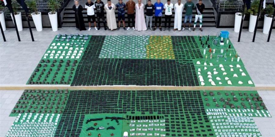 مصرع تاجر مخدرات وضبط 700 كيلو مواد مخدرة و94 قطعة سلاح بـ133 مليون جنيه - المدينة برس