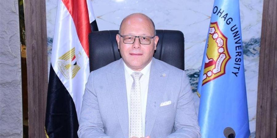 بدء الدراسة بالدبلوم المهني في مكافحة عدوى المستشفيات بطب سوهاج - المدينة برس