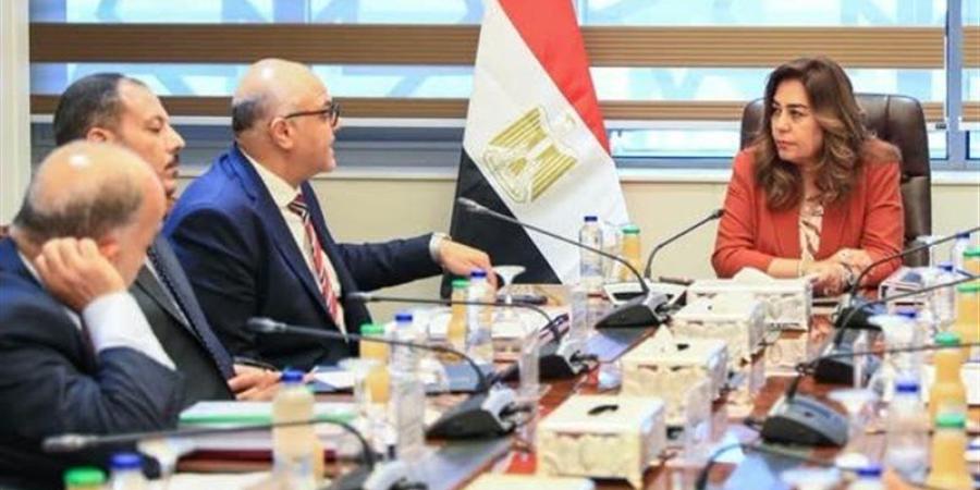 وزيرة التنمية المحلية تتابع تحسين مستوى النظافة بالإسكندرية تزامنا مع موسم الصيف - المدينة برس