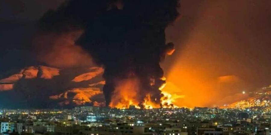 مقذوفات أمريكية تنفجر قرب محطة كهرباء في جزيرة كيش جنوبي إيران - المدينة برس
