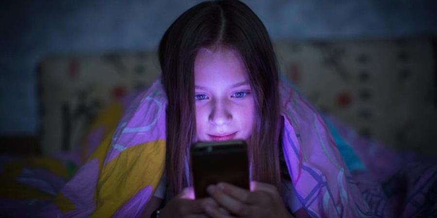 بريطانيا تفرض حظرا ليليا على استخدام المراهقين لوسائل التواصل الاجتماعي - المدينة برس