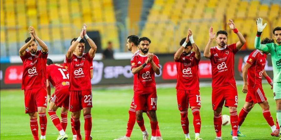 أخبار الرياضة اليوم: الأهلي يسعى للتخلص من مهاجمه.. الزمالك يختار ملعب جديد للتدريب.. اعتزال حارس مرمى الأحمر السابق.. ميسي يتفوق على مارادونا برقم قياسي بكأس العالم - المدينة برس
