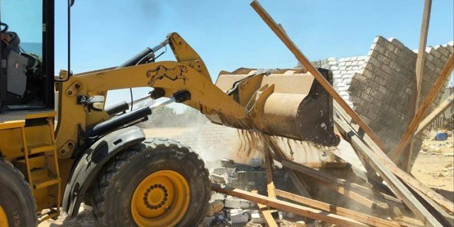 ضمن الموجة 29، إزالة 38 حالة تعدٍ ومخالفة بناء في مركز قنا - المدينة برس