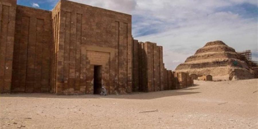 السياحة والآثار تطلق مشروعا متكاملا لتطوير الخدمات المقدمة للزائرين في سقارة - المدينة برس