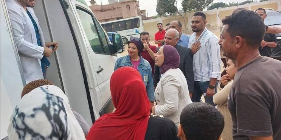 تقديم 102 ألف خدمة طبية بـ 69 قافلة في الإسماعيلية - المدينة برس