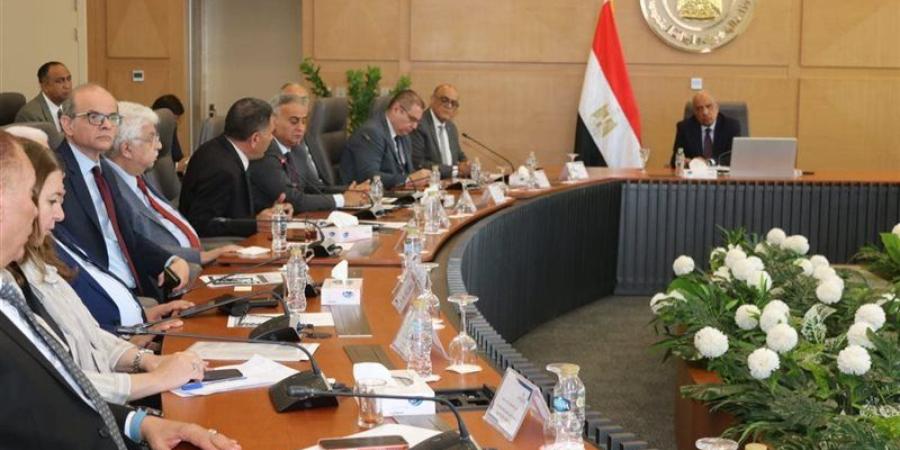 وزير الكهرباء يتابع تنفيذ خطة رفع كفاءة استخدام الطاقة - المدينة برس