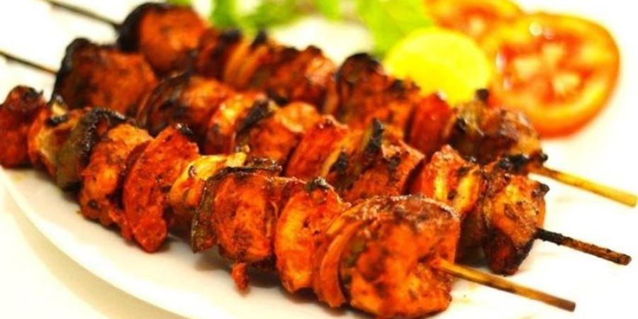 طريقة عمل الشيش طاووق بتتبيلة غنية ونكهات مميزة - المدينة برس