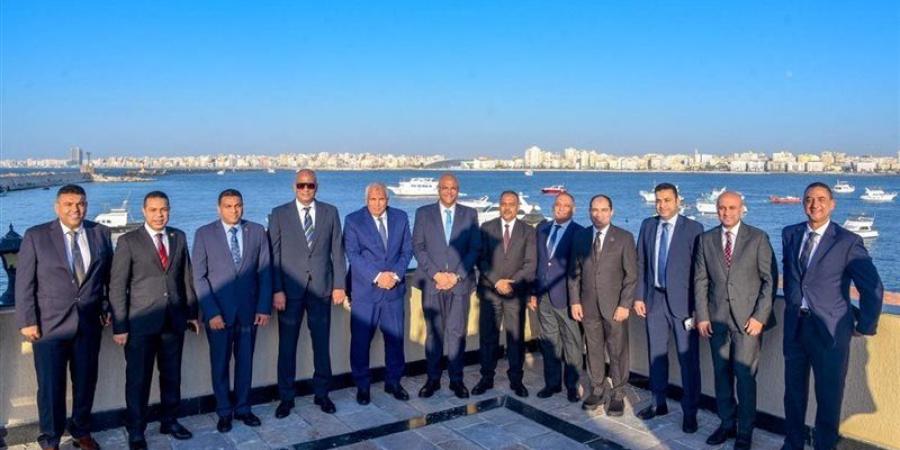 أيمن عطية يستقبل عددًا من المحافظين والقيادات التنفيذية ضمن احتفالات العيد القومي للإسكندرية الـ74 - المدينة برس