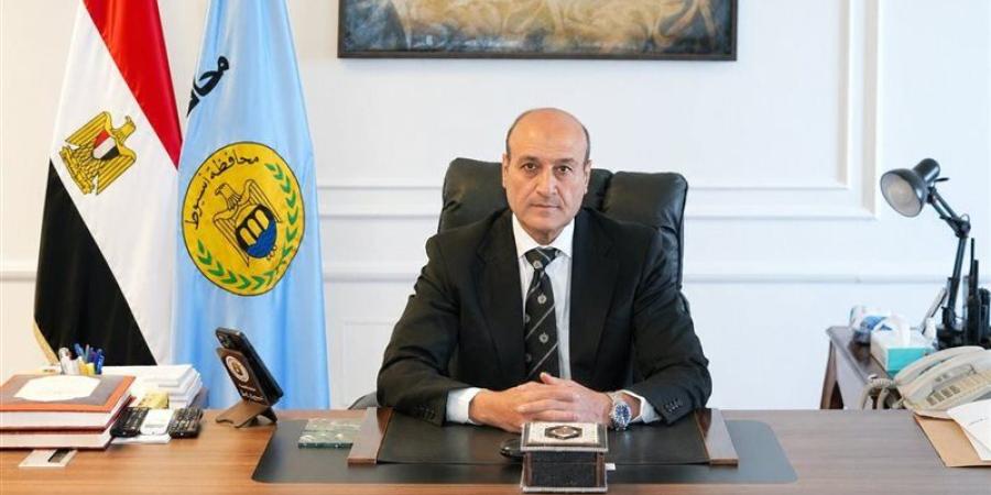 رصد مخالفات جسيمة في تراخيص البناء، إحالة 8 مسئولين بحي غرب أسيوط للنيابة العامة - المدينة برس