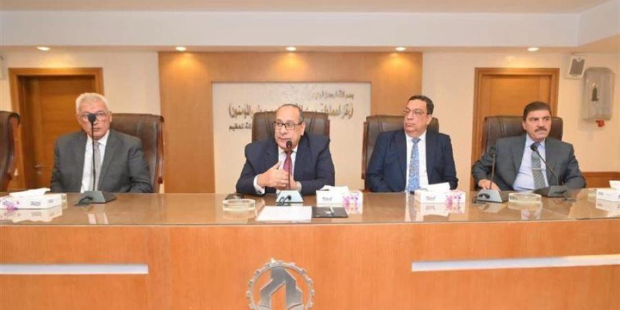 القابضة للصناعات الغذائية تكرم المتميزين وتستعرض خطط التطوير - المدينة برس