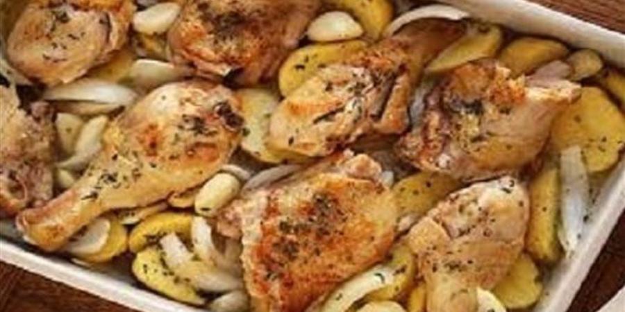 طريقة عمل صينية البطاطس البيضاء بالفراخ - المدينة برس
