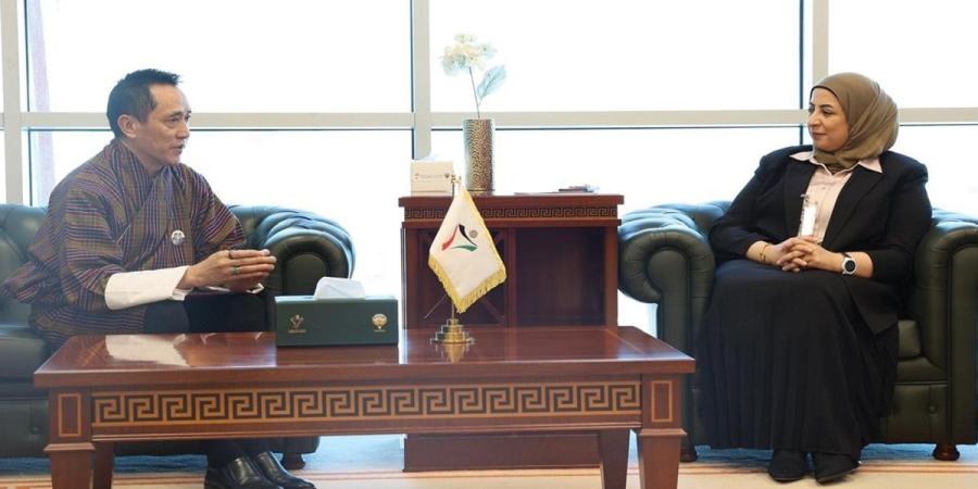 مديرة «القوى العاملة» تبحث مع سفيري بنغلادش وبوتان تطوير التعاون - بوابة المدينة برس