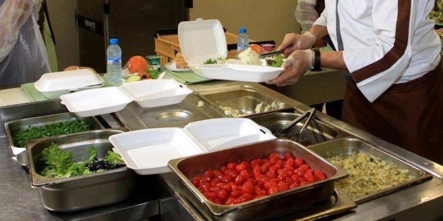 خبراء تغذية ينبهون لمخاطر السهر والمشروبات السكرية خلال فصل الصيف - بوابة المدينة برس