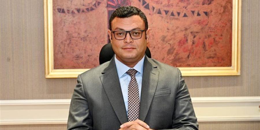 أول رد من الإسكان على رفع صورة الشربيني من ممر الوزراء - المدينة برس