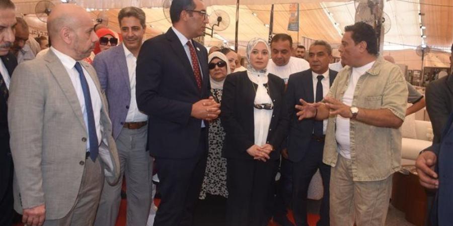 للعام الثاني، نائب محافظ الإسكندرية تفتتح معرض "صُنع في دمياط" للأثاث - المدينة برس