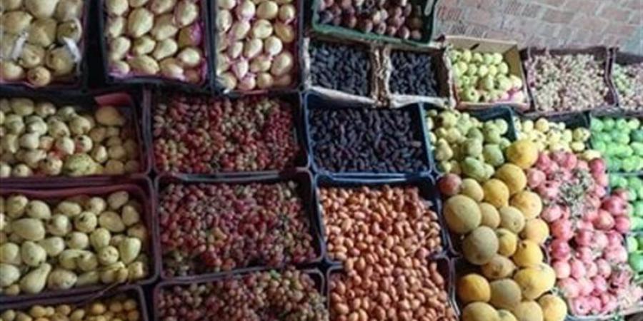 أسعار الفاكهة اليوم، الجوافة تبدأ من 15 جنيها والتفاح والخوخ البلدي يلامسان الـ 70 - المدينة برس