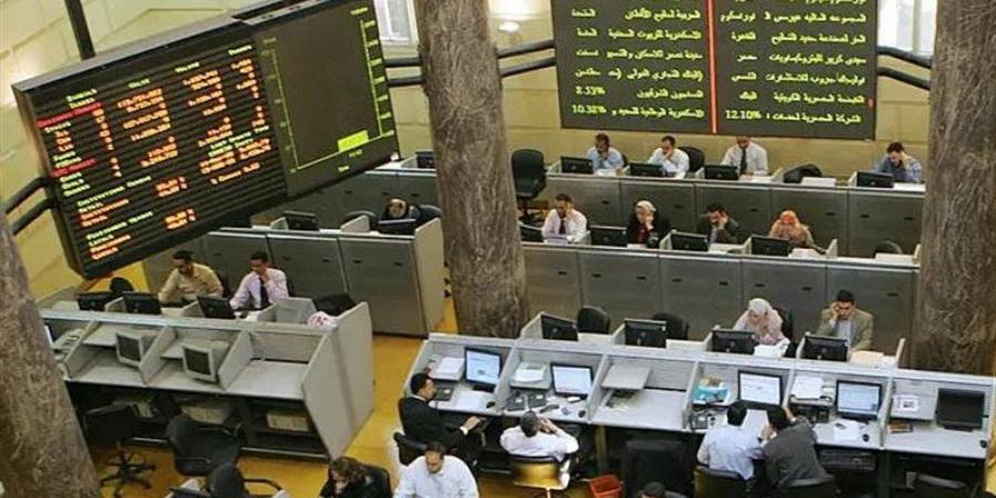 9 بنوك تستحوذ على صدارة المتعاملين بالبورصة في أولى جلسات الأسبوع - المدينة برس