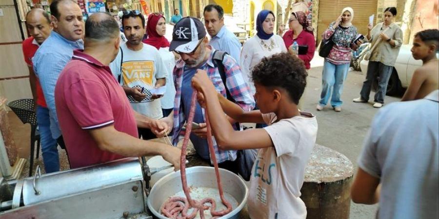 ضبط لحوم مصنعة مجهولة المصدر في حملات مكبرة بالإسكندرية - المدينة برس