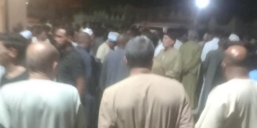الفيوم تشيع ضحايا حادث الغرق بمطروح في جنازة شعبية (صور) - المدينة برس
