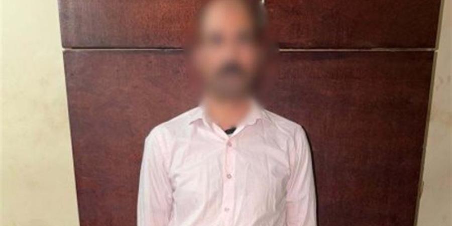 ضبط صاحب صفحة وهمية للنصب على المواطنين بزعم استخراج شهادات جامعية موثقة - المدينة برس