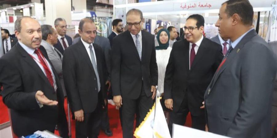 جامعة قنا تبدأ مشاركتها في معرض التعليم العالي 2026 - المدينة برس