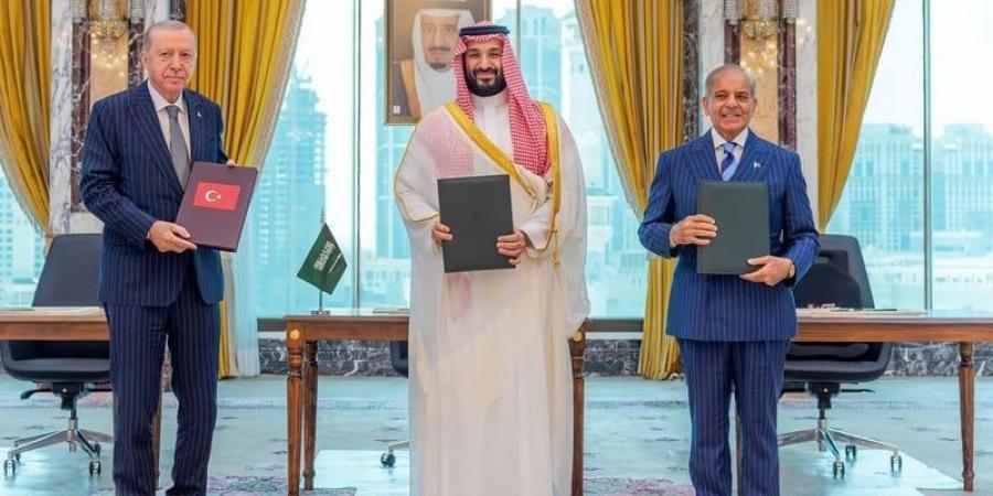تحالف السعودية وتركيا وباكستان يعيد رسم موازين القوى بالشرق الأوسط - بوابة المدينة برس