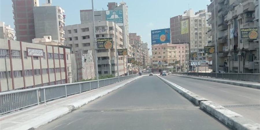 غلق جزئي مرة أخرى للكوبري العلوي بدمنهور باتجاه المحافظة لاستكمال أعمال الصيانة - المدينة برس