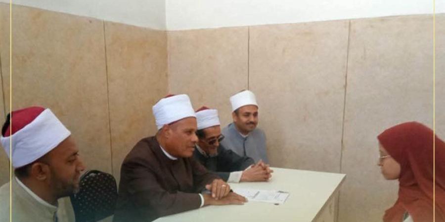 أوقاف قنا تجري الاختبارات الشفوية بمركز إعداد المحفظين بمسجد القنائي (صور) - المدينة برس