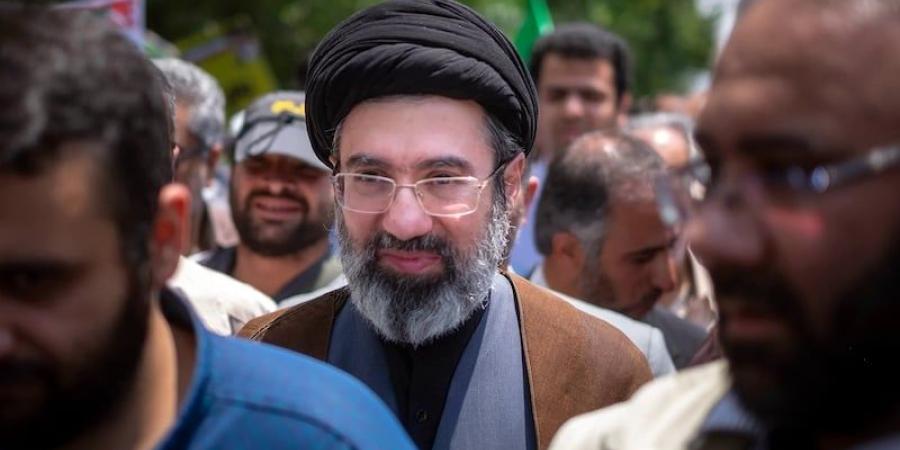 خامنئي يعلن تعيين قادة عسكريين - بوابة المدينة برس
